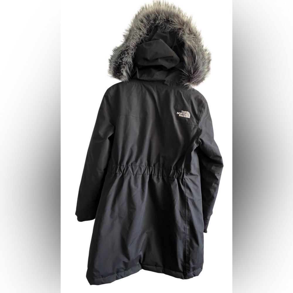 The North Face Women’s Parka Black - Picture 3 of 16